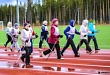 По осени жизни идут скандинавской ходьбой По осени жизни идут скандинавской ходьбой